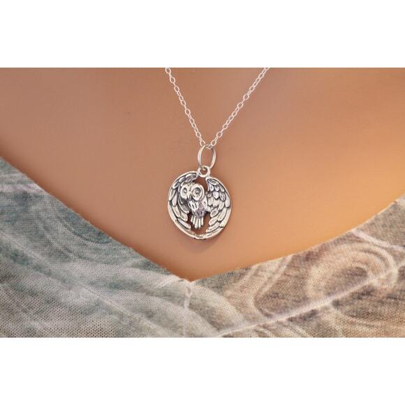 Sterling Silver Realistic Owl Pendant Necklace - Picture 1 of 3